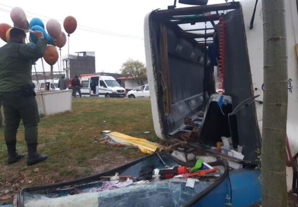 واژگونی مینی‌بوس در محور بناب- ملکان ۷ مصدوم برجای گذاشت