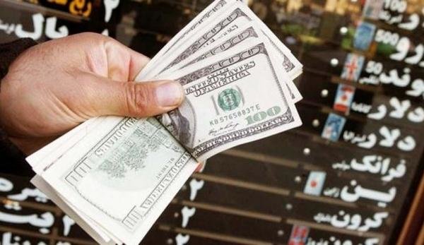 افزایش نرخ دلار موقتی است از ورود هیجانی به بازار ارز خودداری کنید