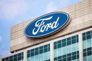 سرمایه‌گذاری ۳۷۰ میلیون دلاری فورد برای موتورهای جدید