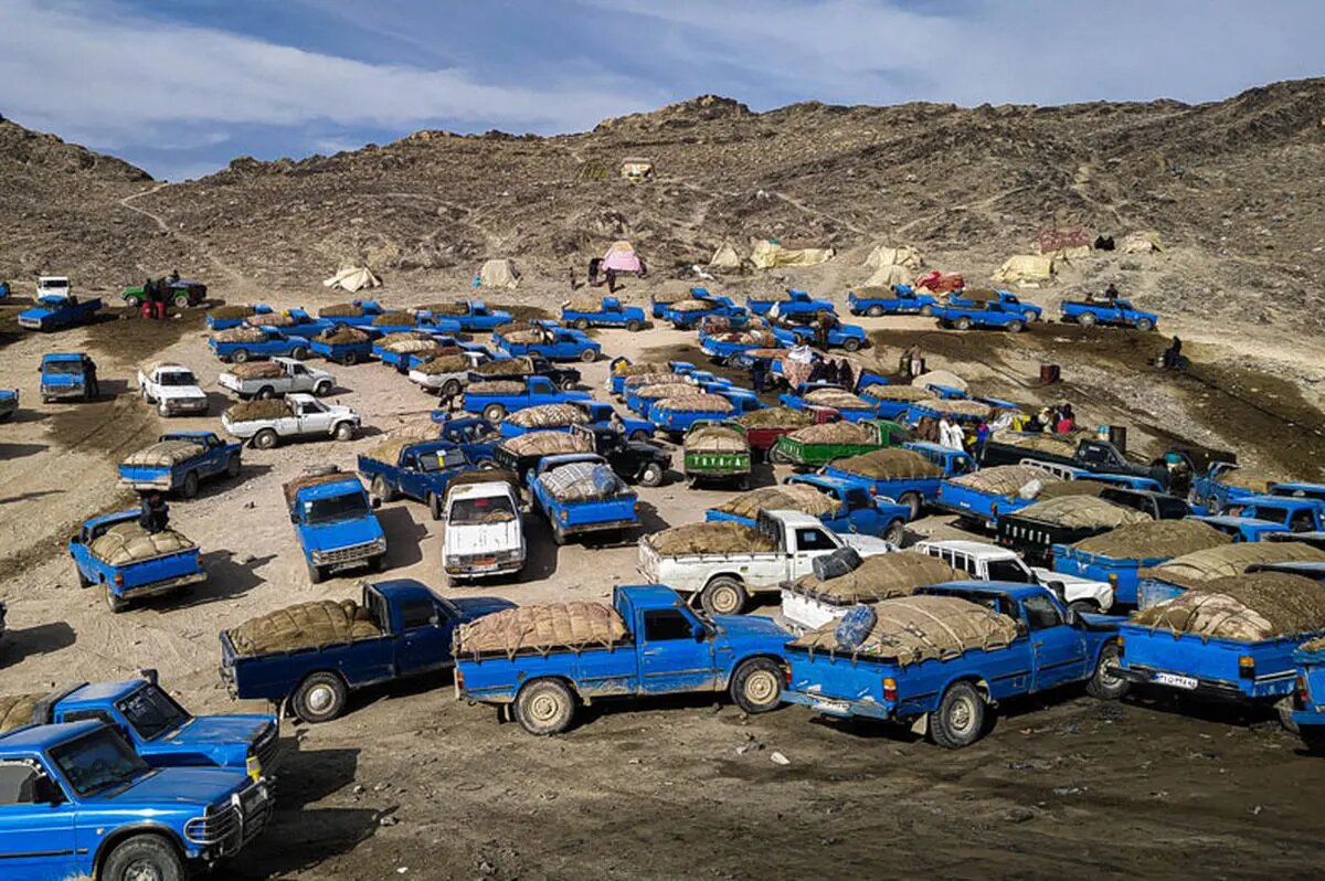 خودروی سوختکش در جادههای جنوب کرمان