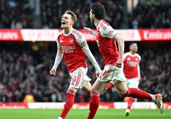 جشنواره گل توپچی‌ها مقابل استون ویلا